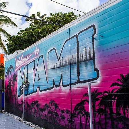 Cozy & Colorful Miami Art Canvas W/Hottub & Murals Exterior photo